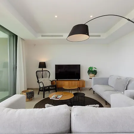Apartamento Luxury With 2 Bedrooms In Cancelada Estepona
