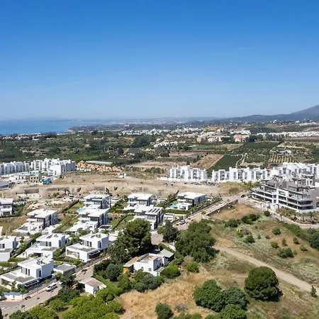 Apartment Luxury With 2 Bedrooms In Cancelada Estepona