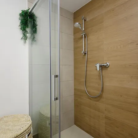 Apartment Luxury With 2 Bedrooms In Cancelada