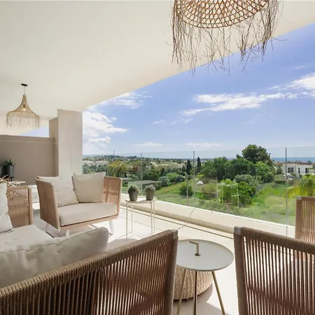Luxury With 2 Bedrooms In Cancelada דירה אסטפונה