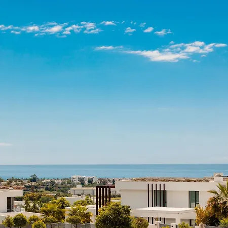 Luxury With 2 Bedrooms In Cancelada Estepona