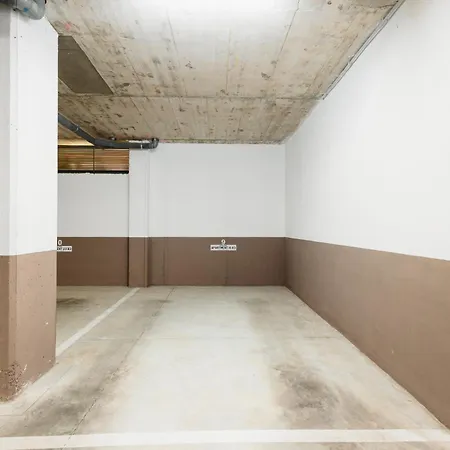 Luxury With 2 Bedrooms In Cancelada דירה אסטפונה
